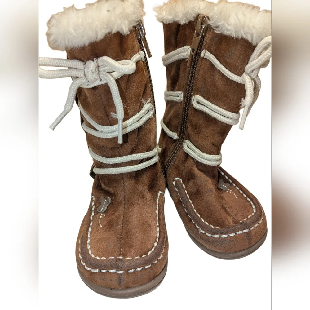 Carter's Mocassin Style Boots